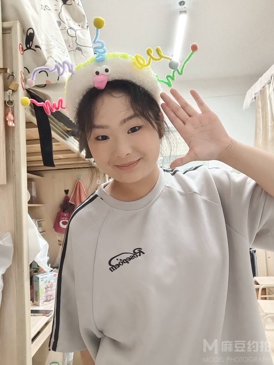 校园模特