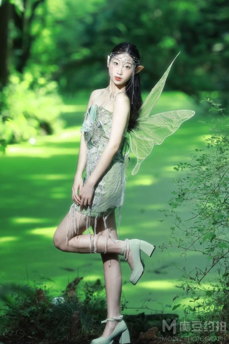 清新模特