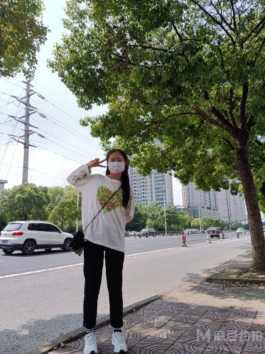 清新模特