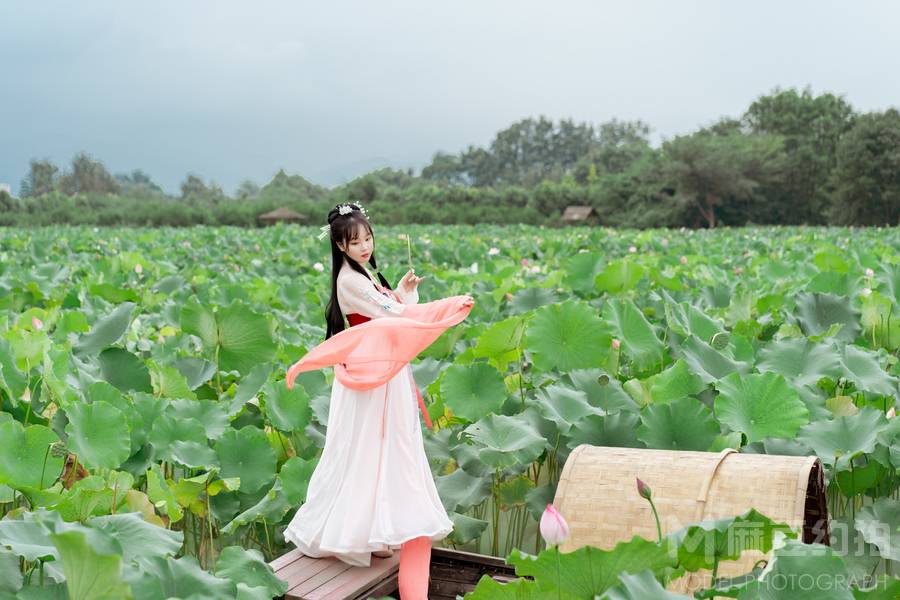 汉服模特