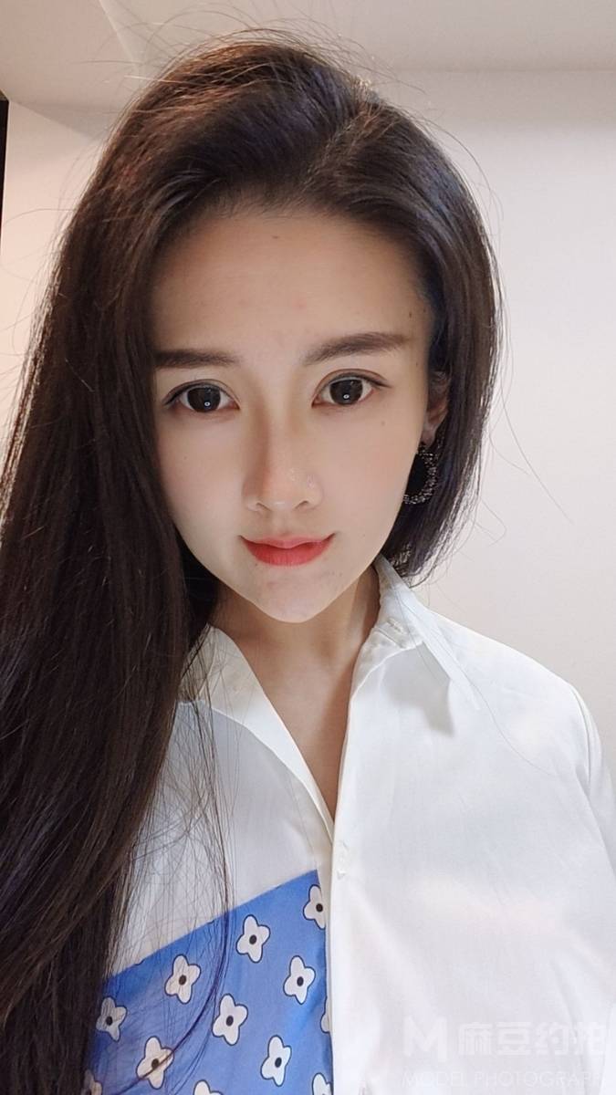 纪实模特