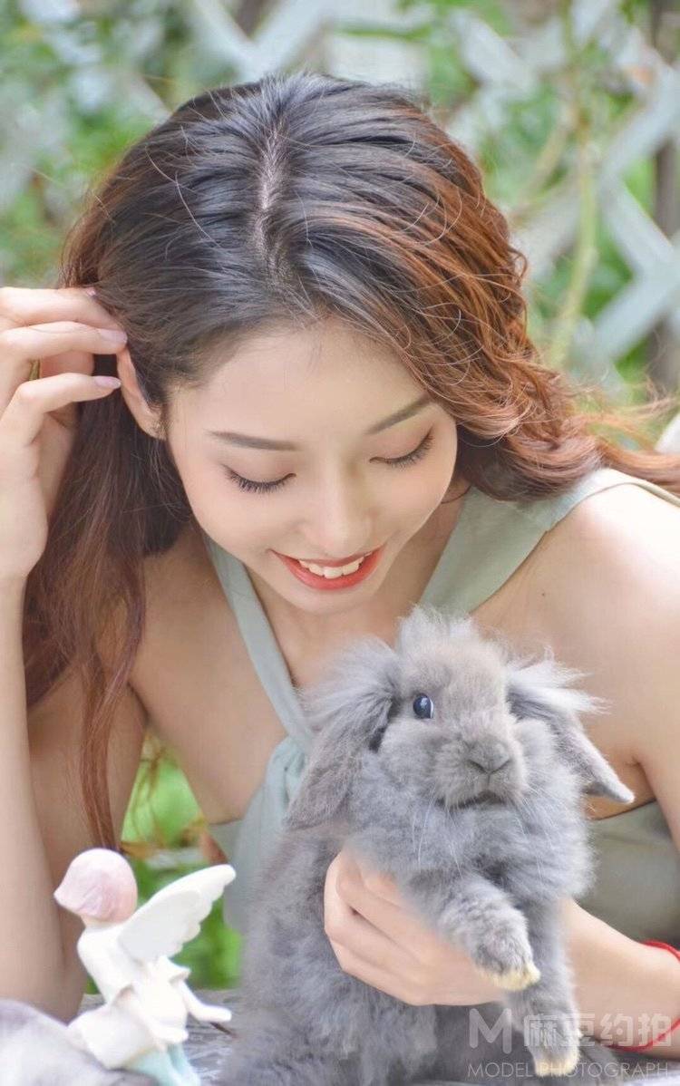 纪实模特