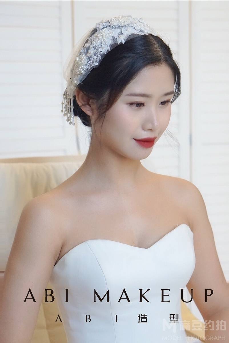 妆容模特