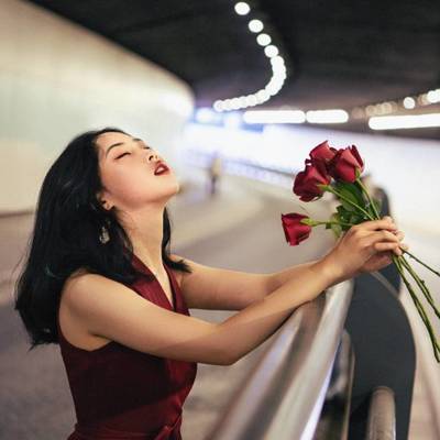 情绪模特
