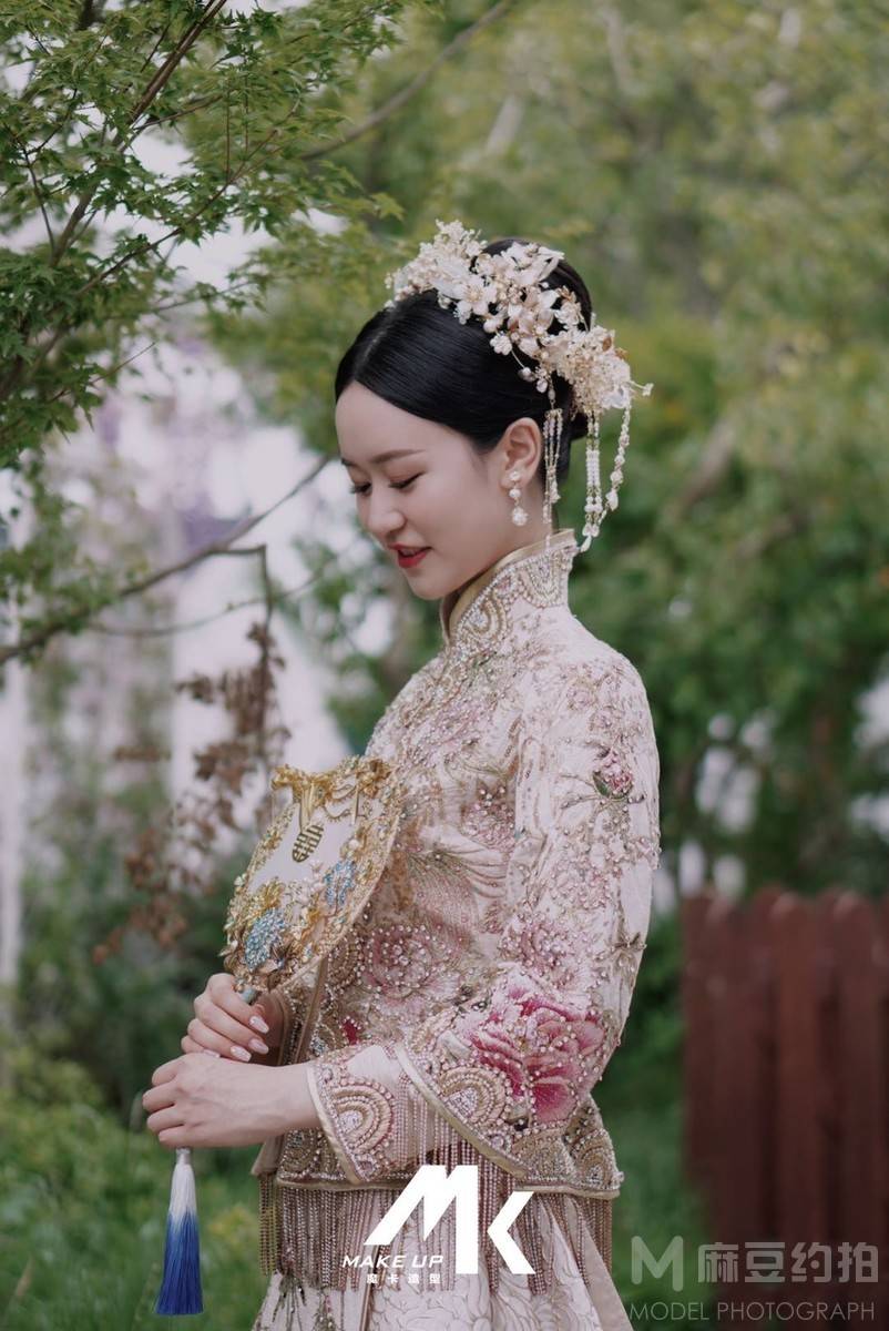 妆容模特