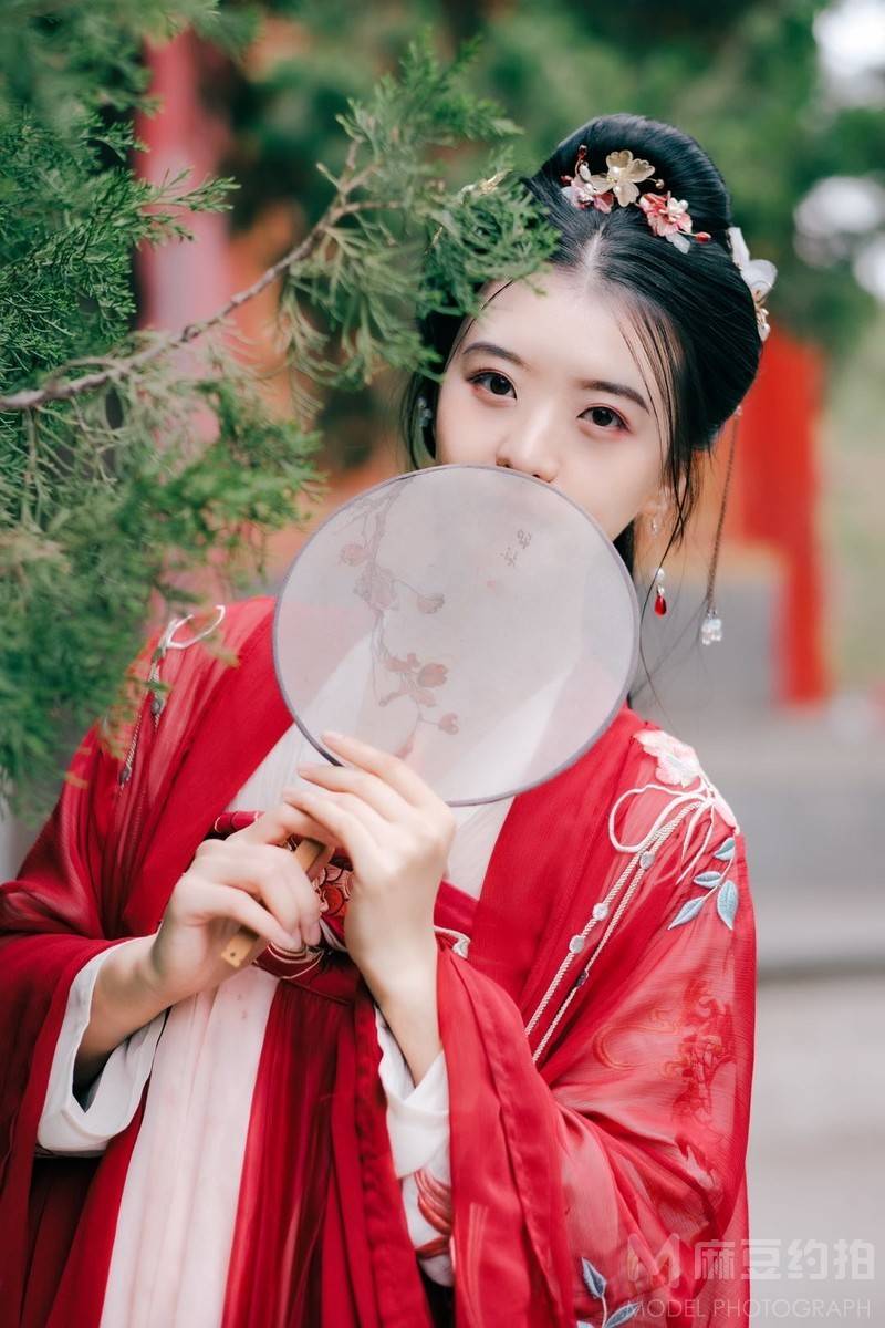 汉服模特