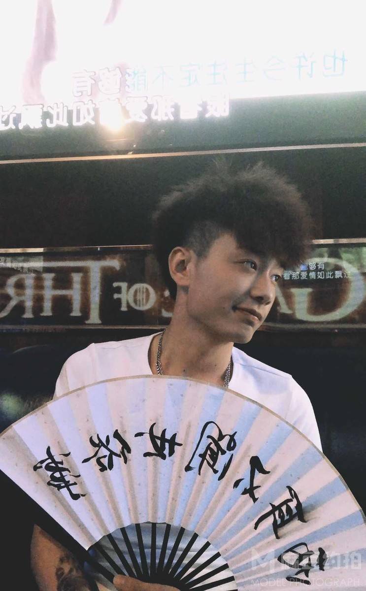 暗黑模特