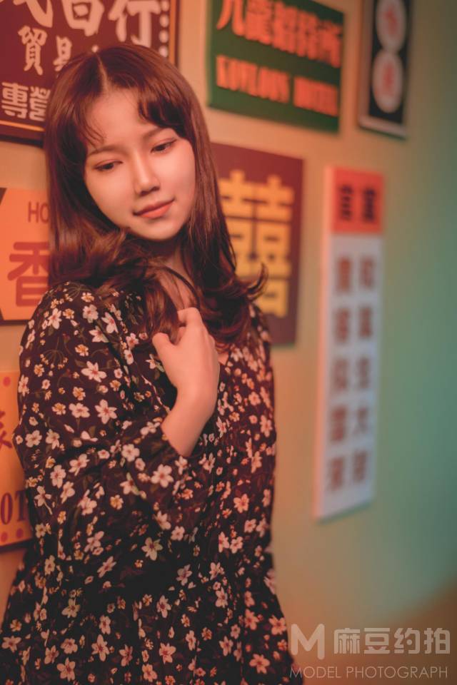 情绪模特