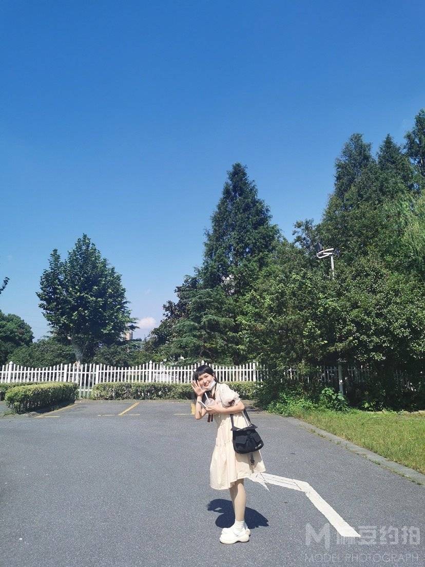 校园模特