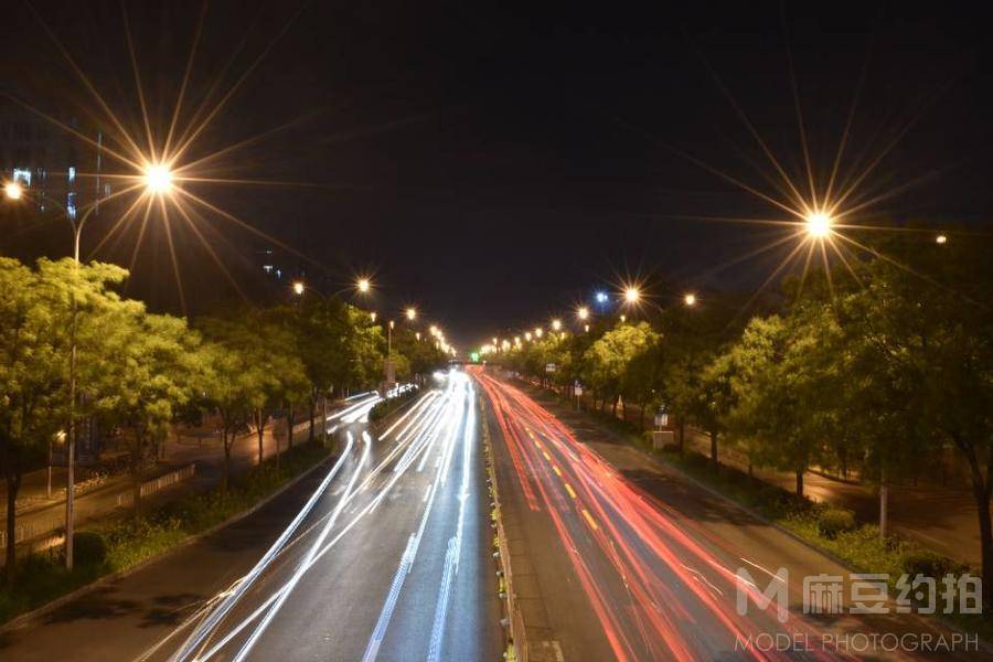 夜景模特