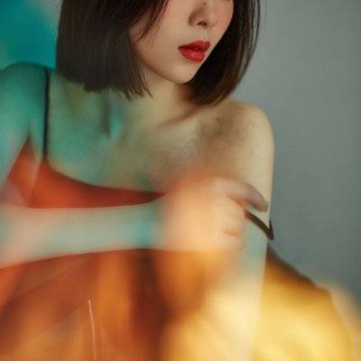 情绪模特