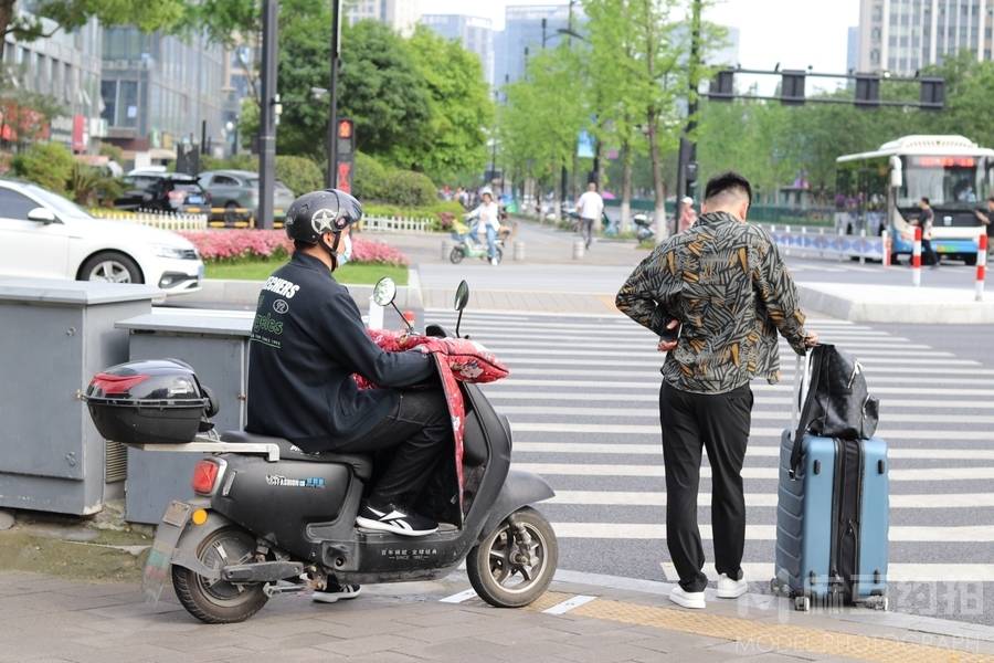 纪实模特