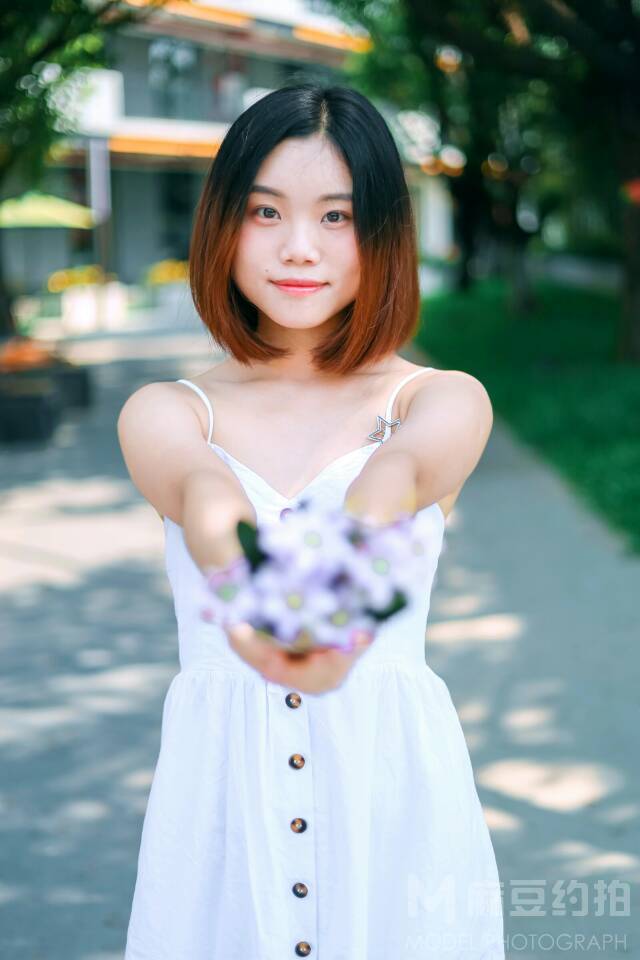 清新模特