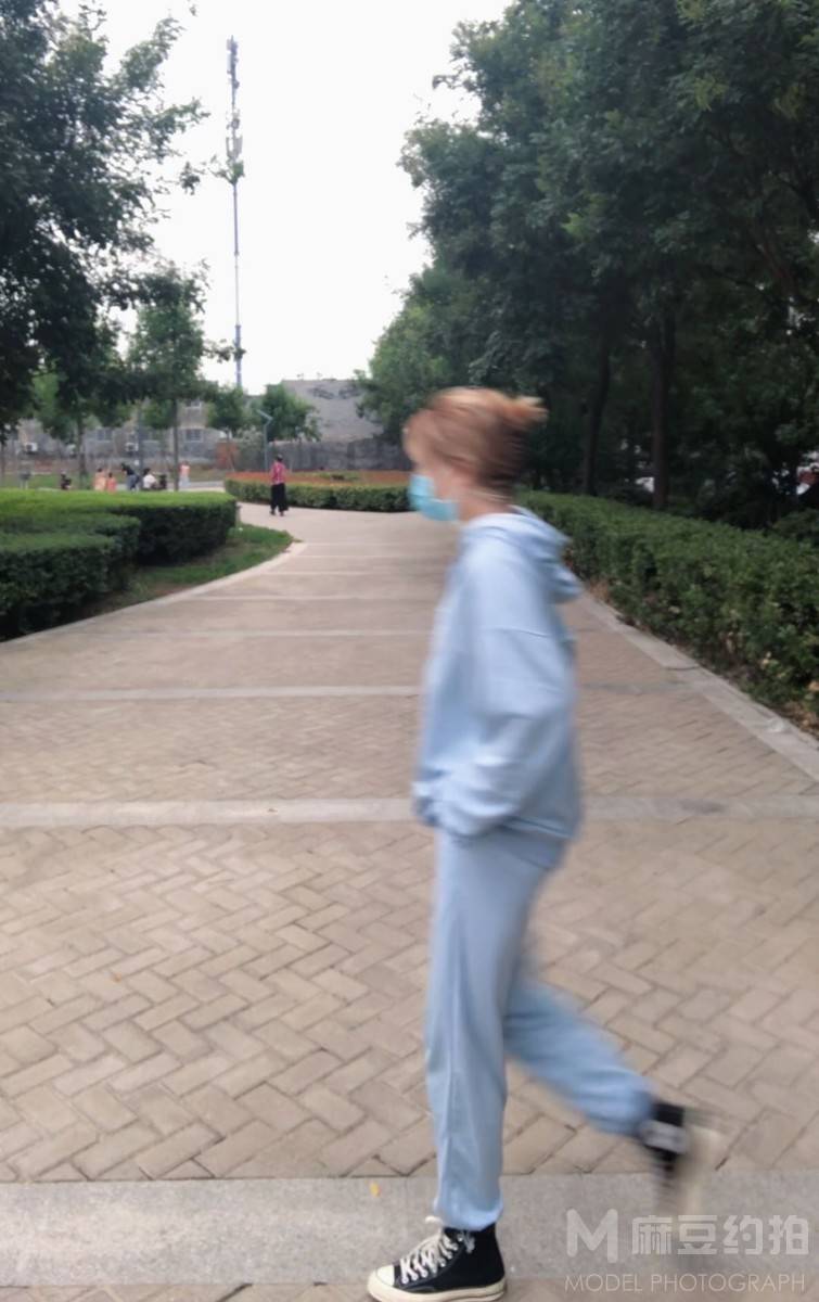 校园模特