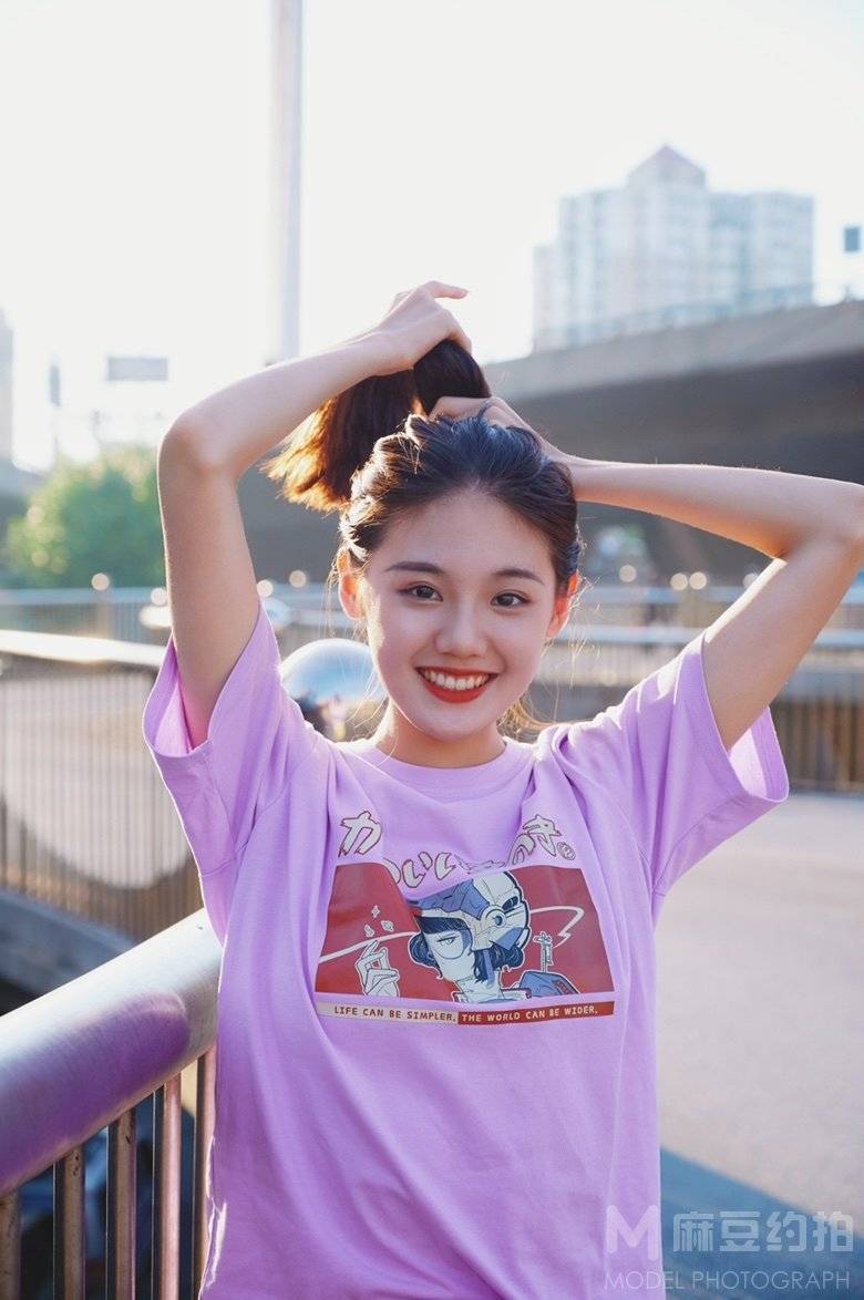 校园模特