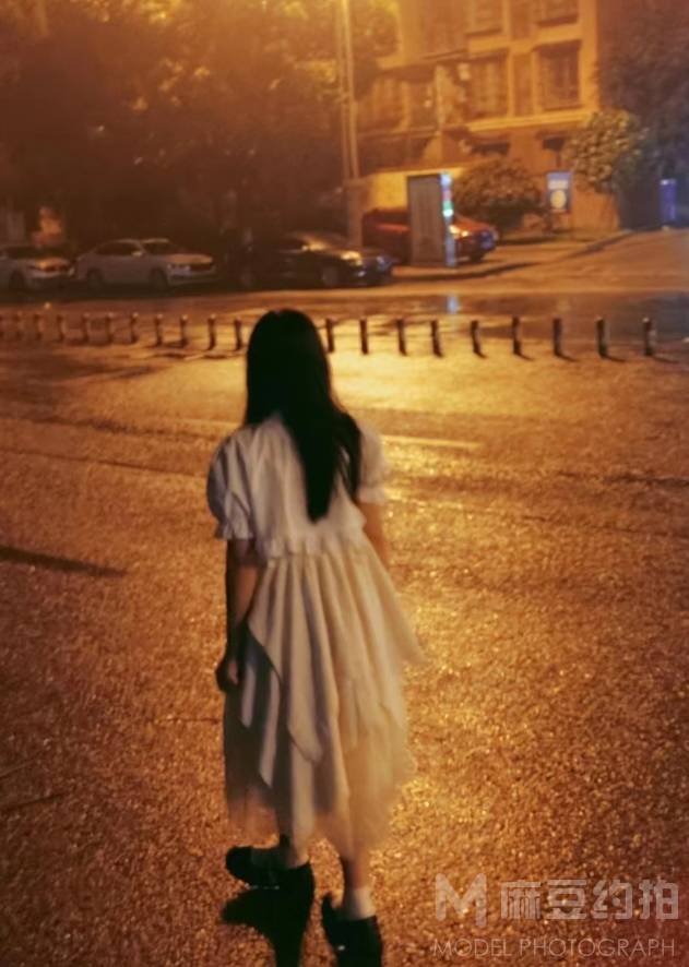 夜景模特