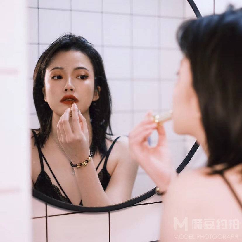 胶片模特