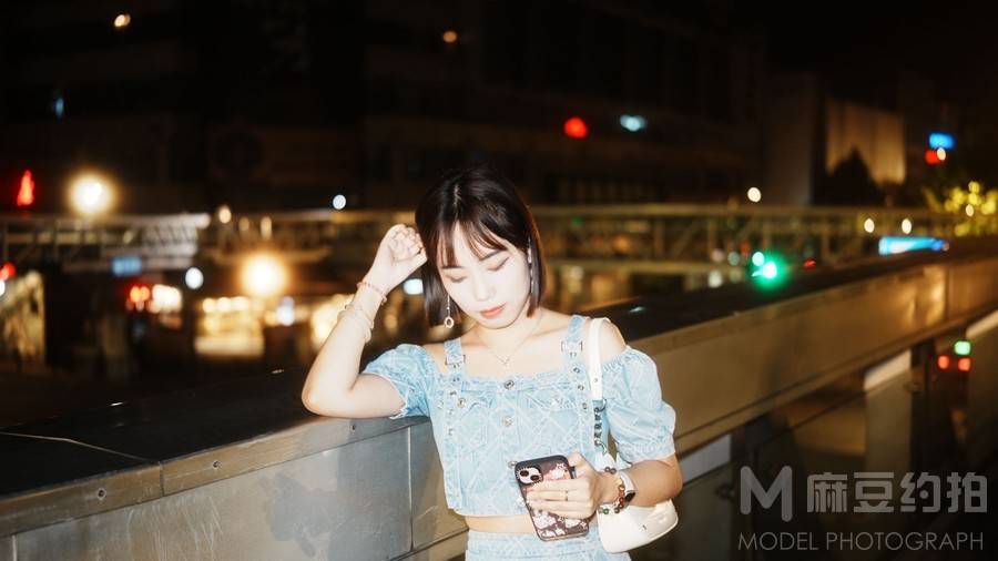 夜景模特