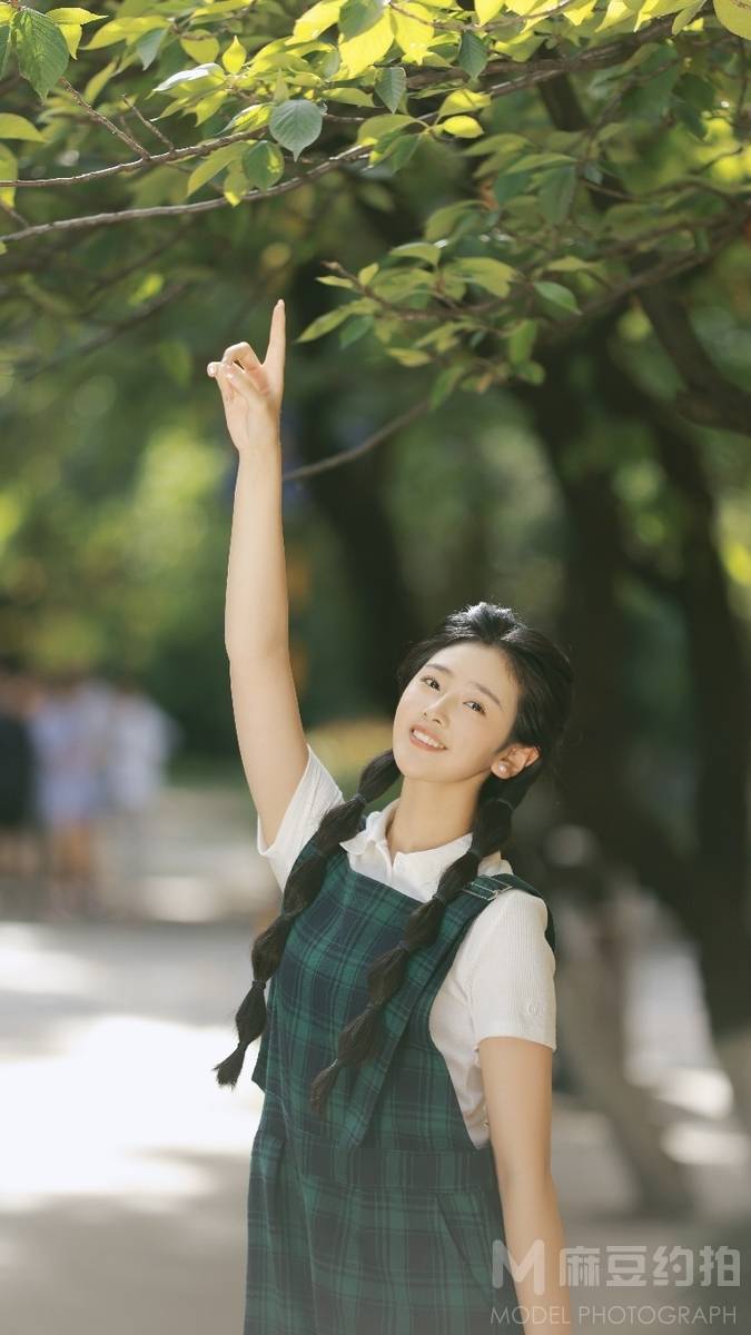 清新模特
