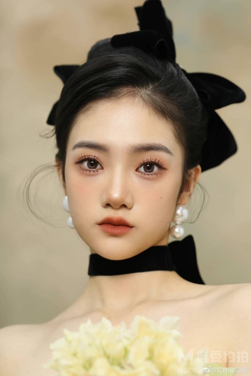 妆容模特