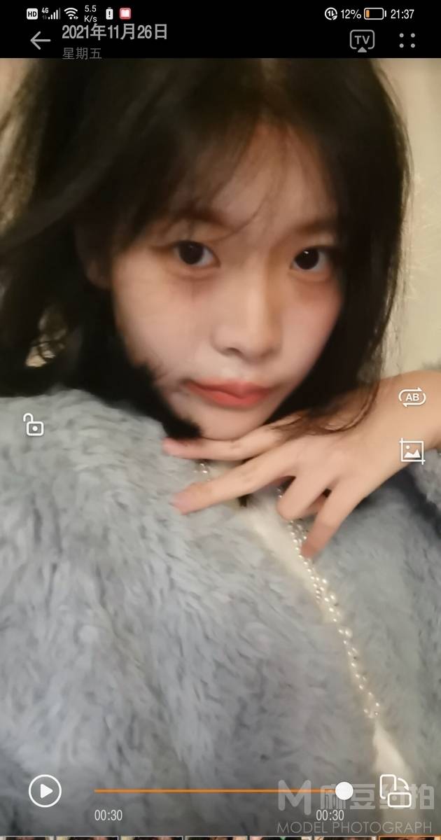 校园模特