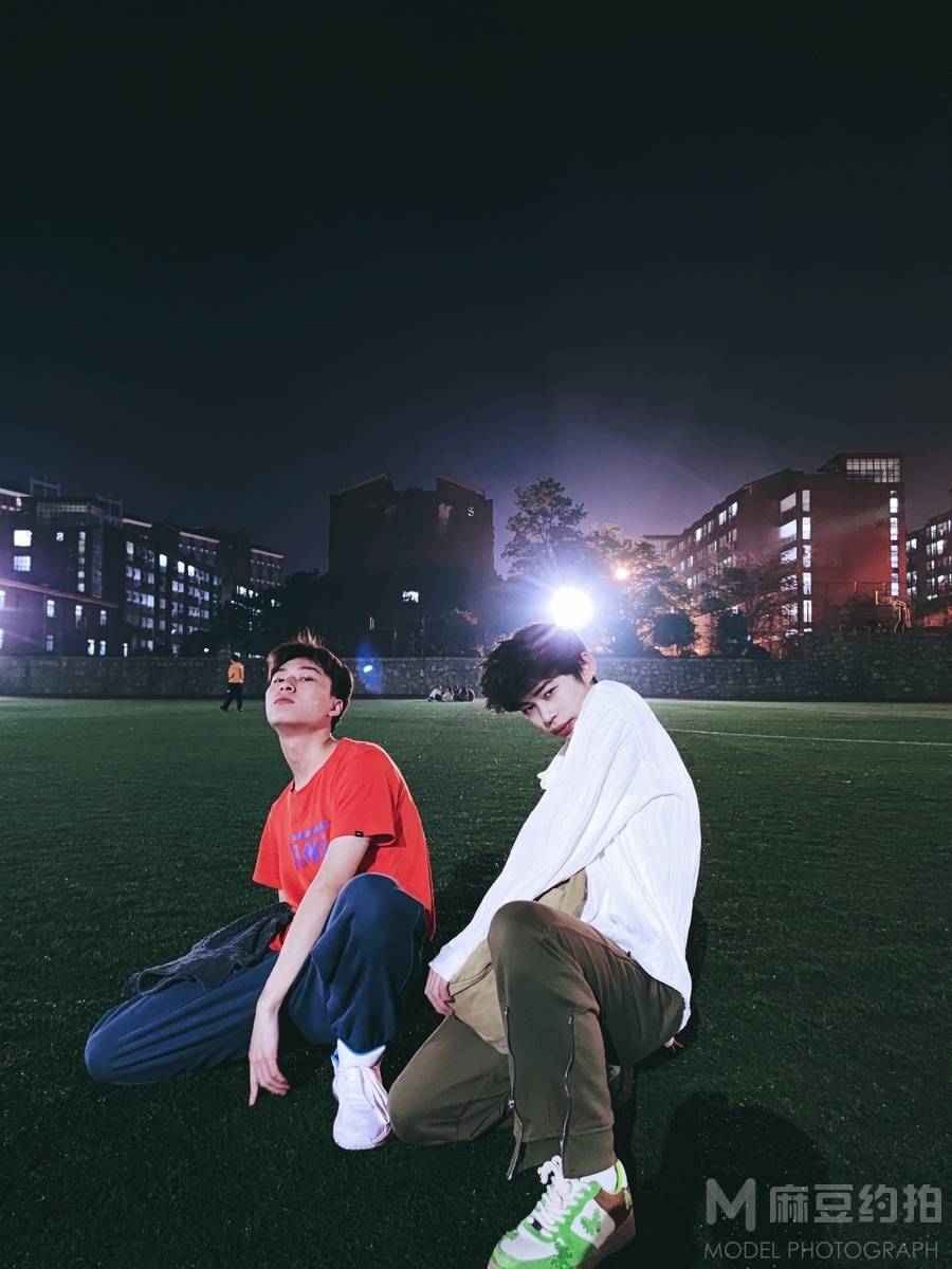 校园模特