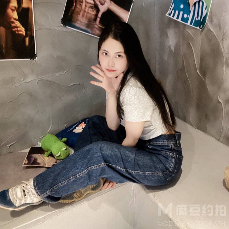 黑白模特