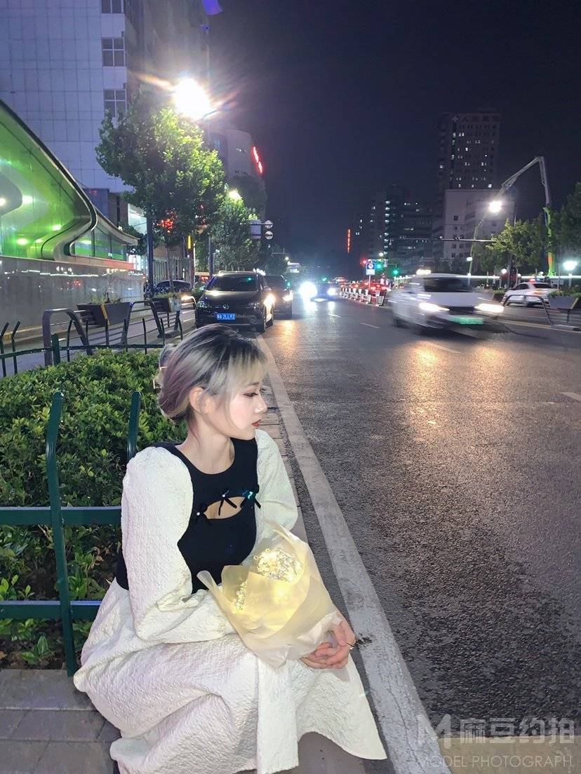夜景模特