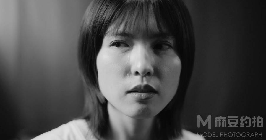 黑白模特