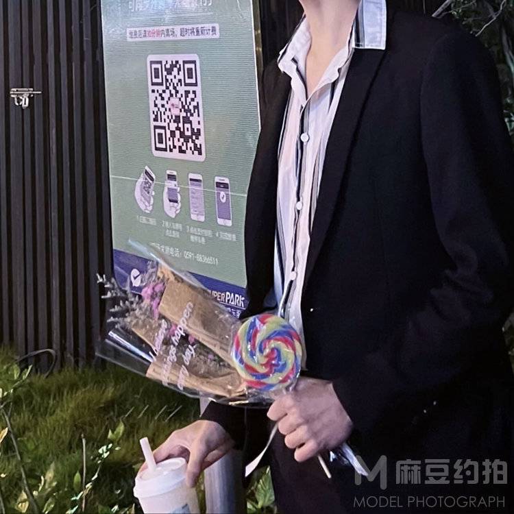 黑白模特