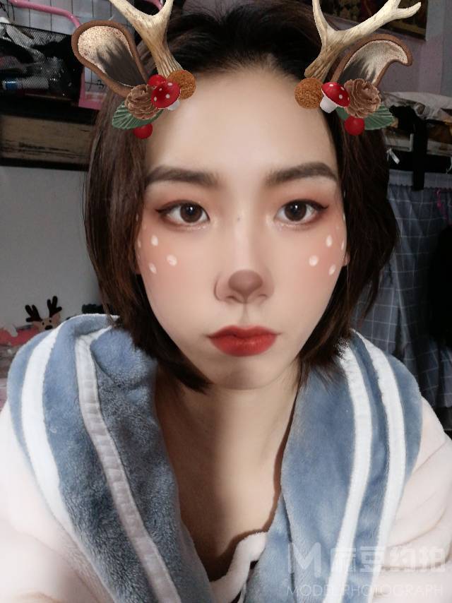 妆容模特