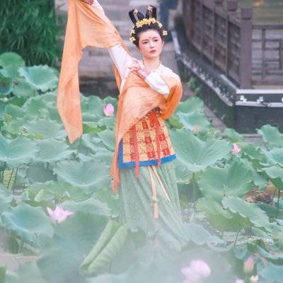 汉服模特