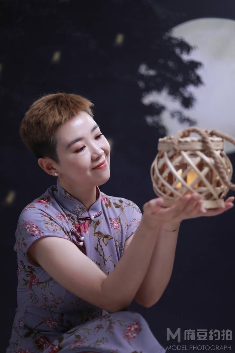 宝丽来模特