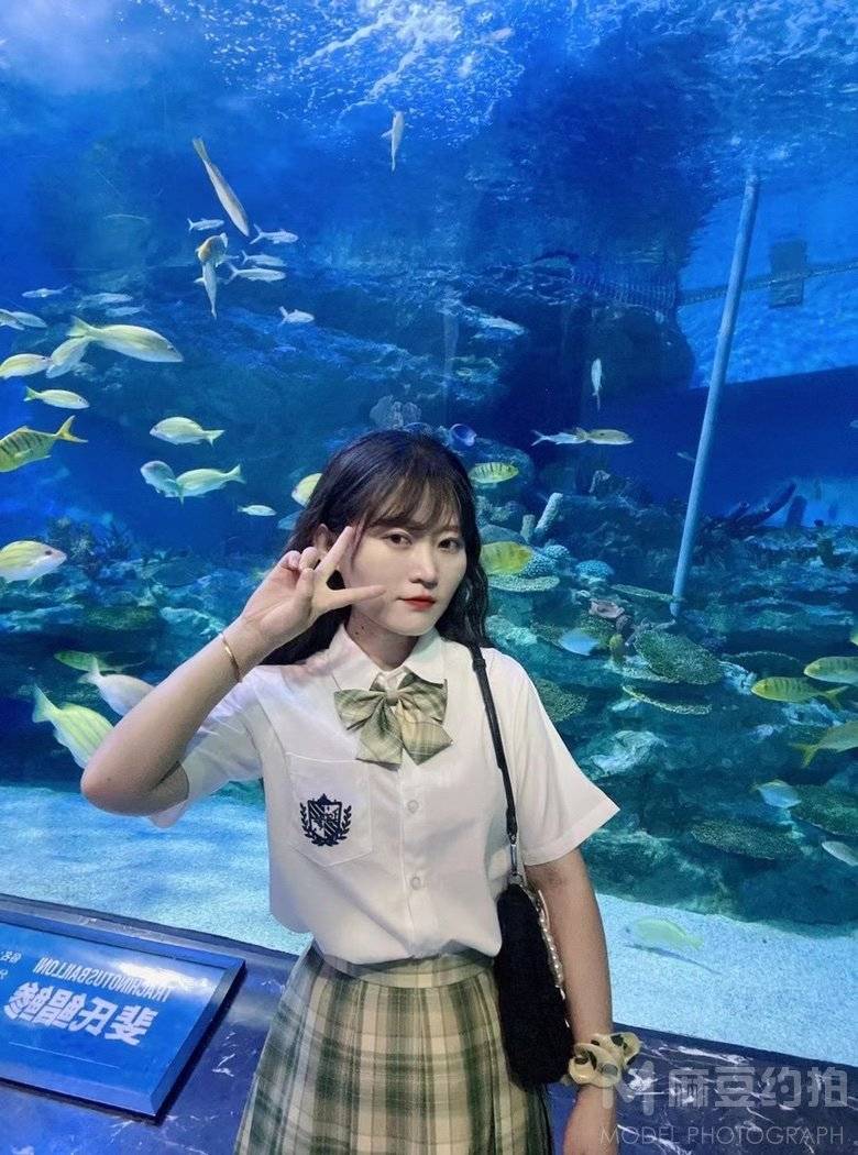 清新模特
