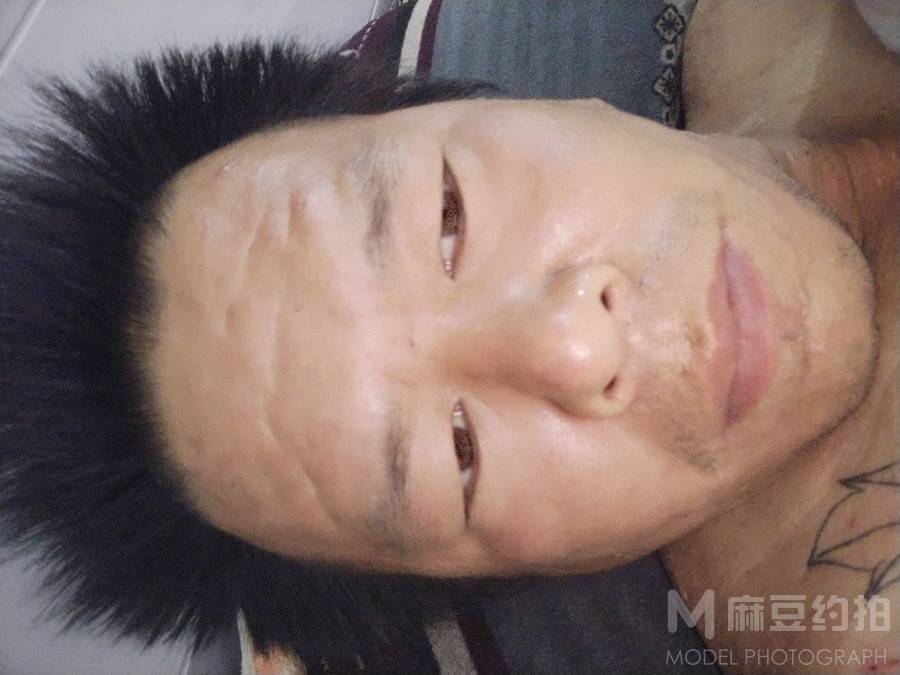 胶片模特