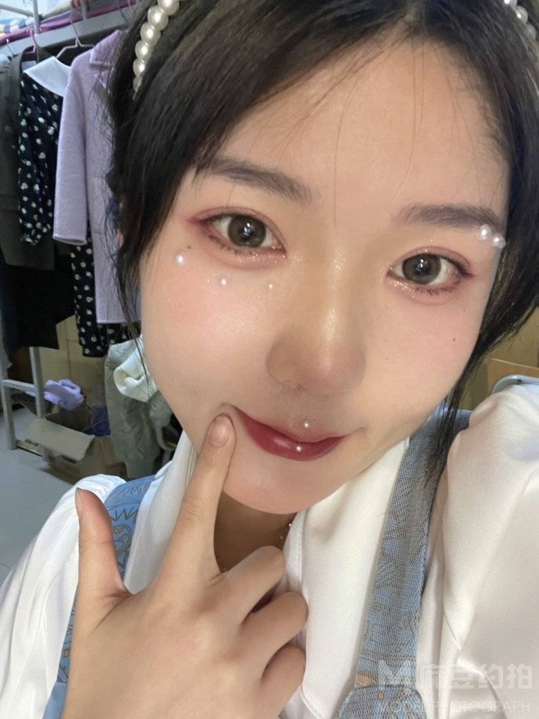 妆容模特