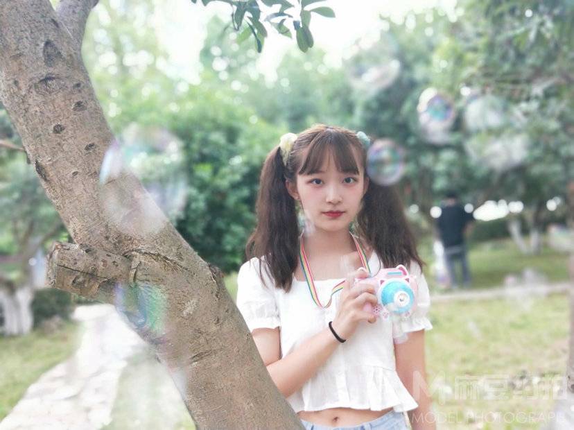 校园模特