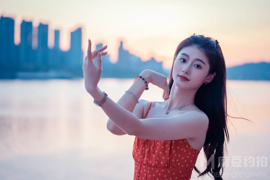 清新模特