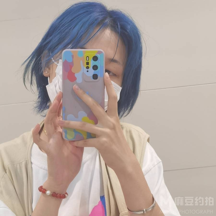 黑白模特