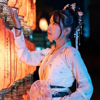 汉服模特