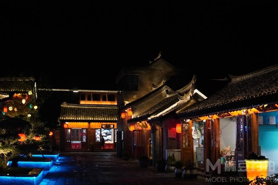 夜景模特