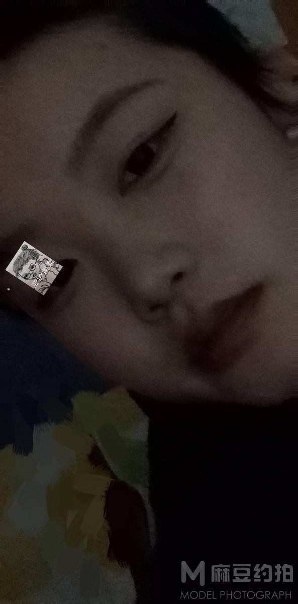 黑白模特