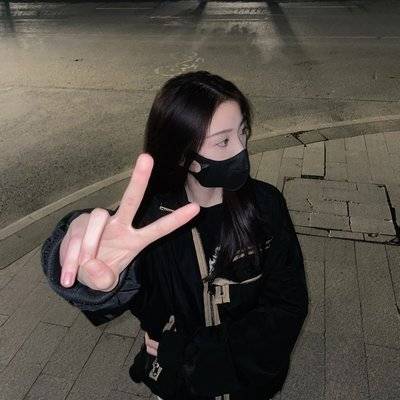 黑白模特