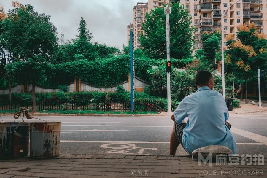 情绪模特