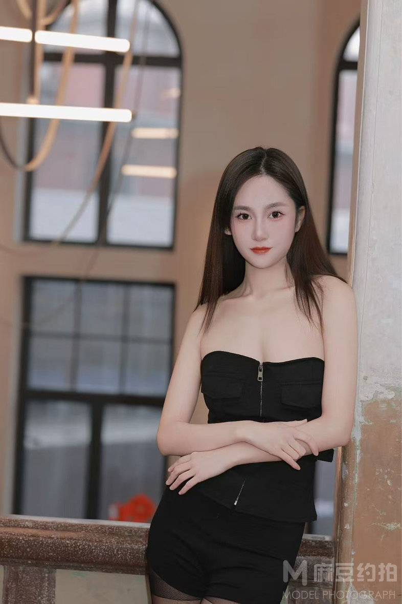 宝丽来模特