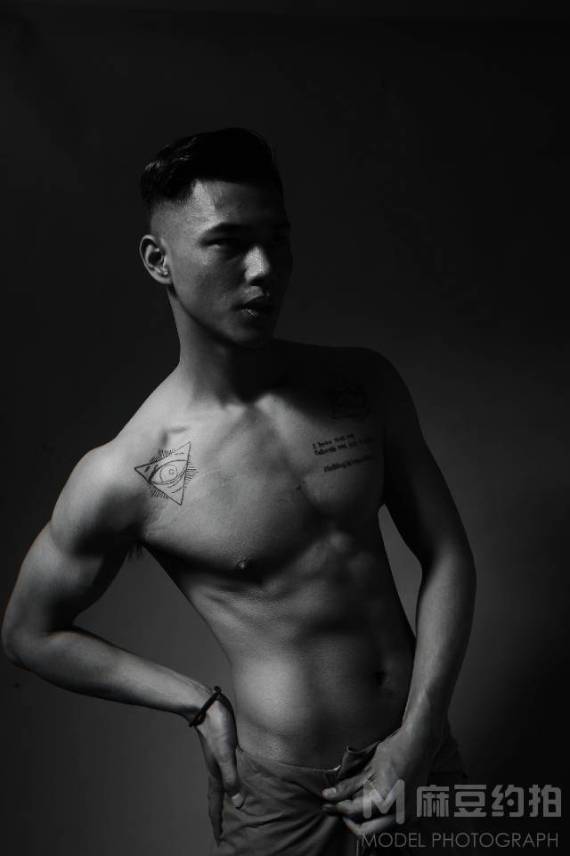 暗黑模特
