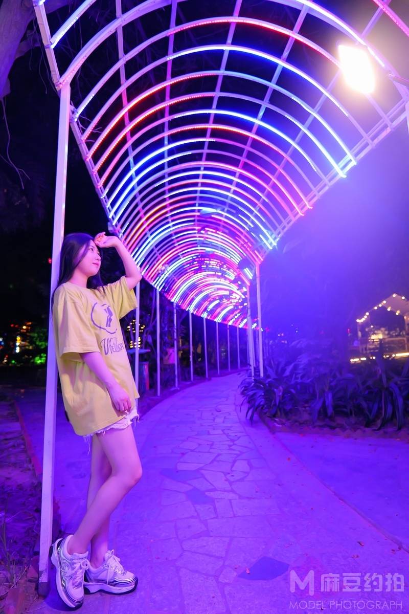 夜景模特