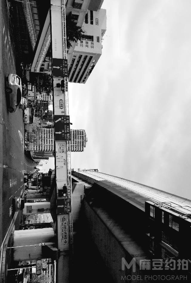 黑白模特