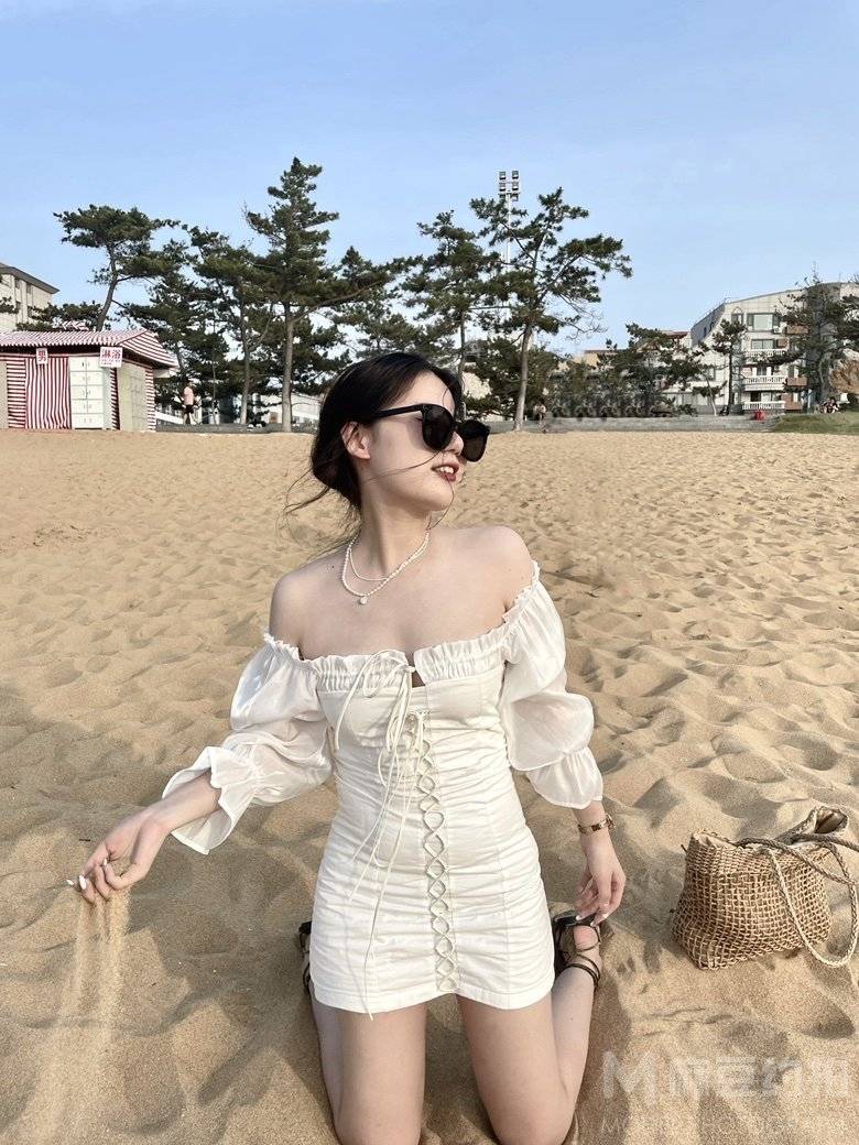 黑白模特