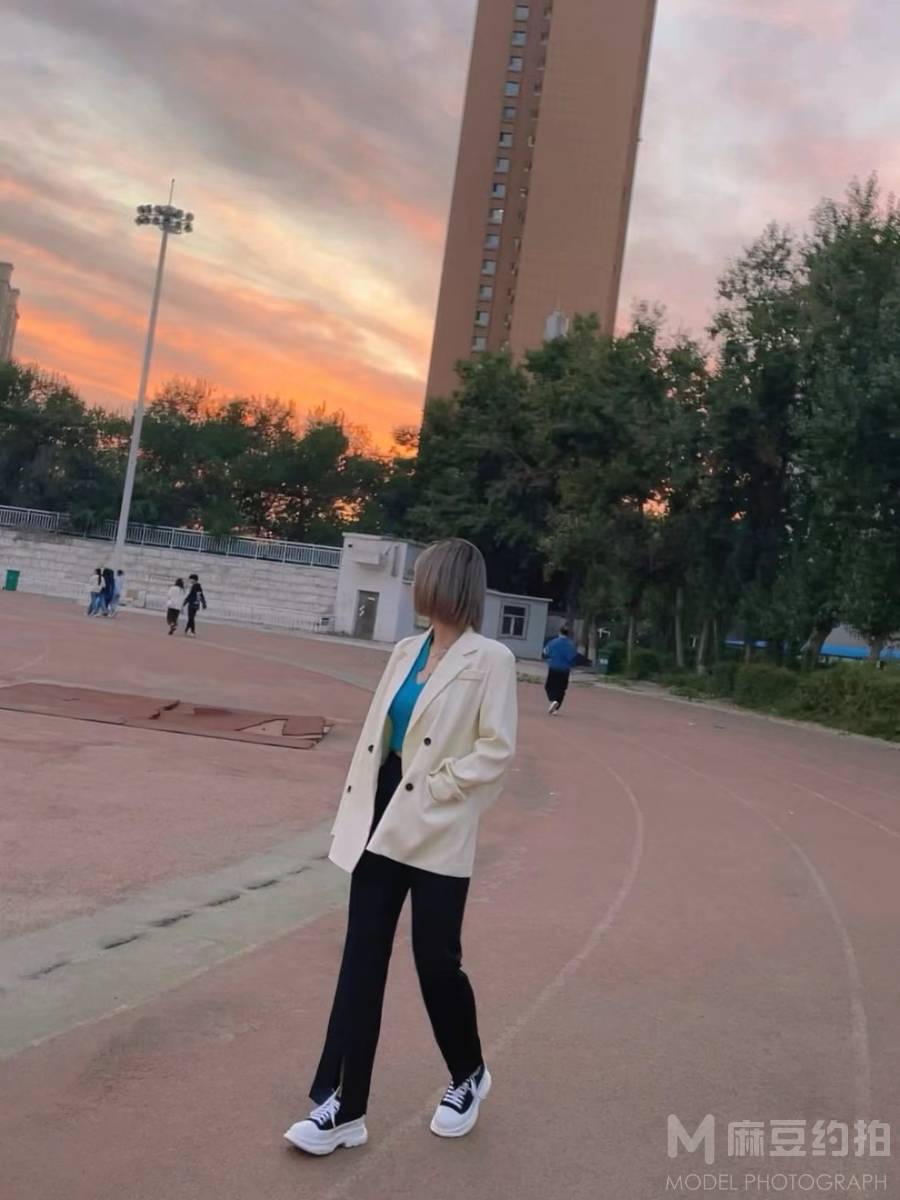 胶片模特